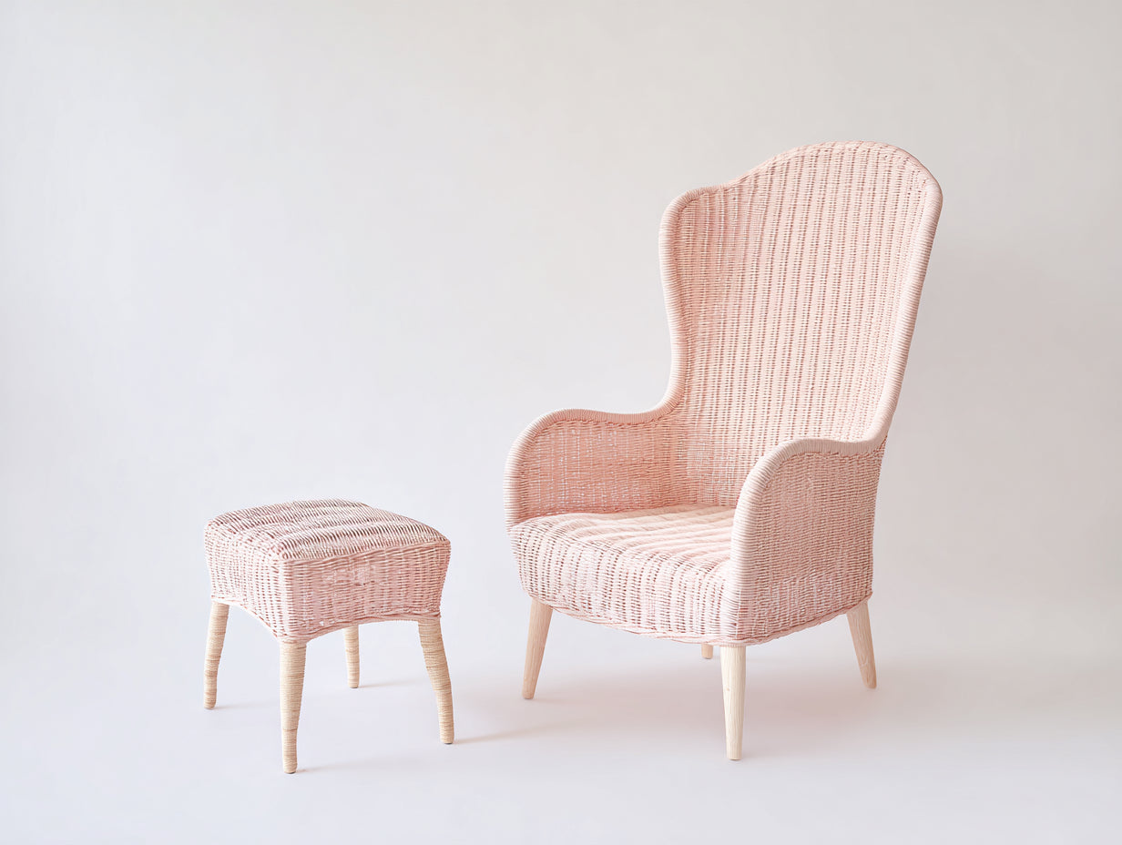 Polyrattan Gartensessel mit Fußhocker 78 x 82 x 112 cm - Rosé Naturholz - Hohe Rückenlehne für Garten Terrasse und Wintergarten
