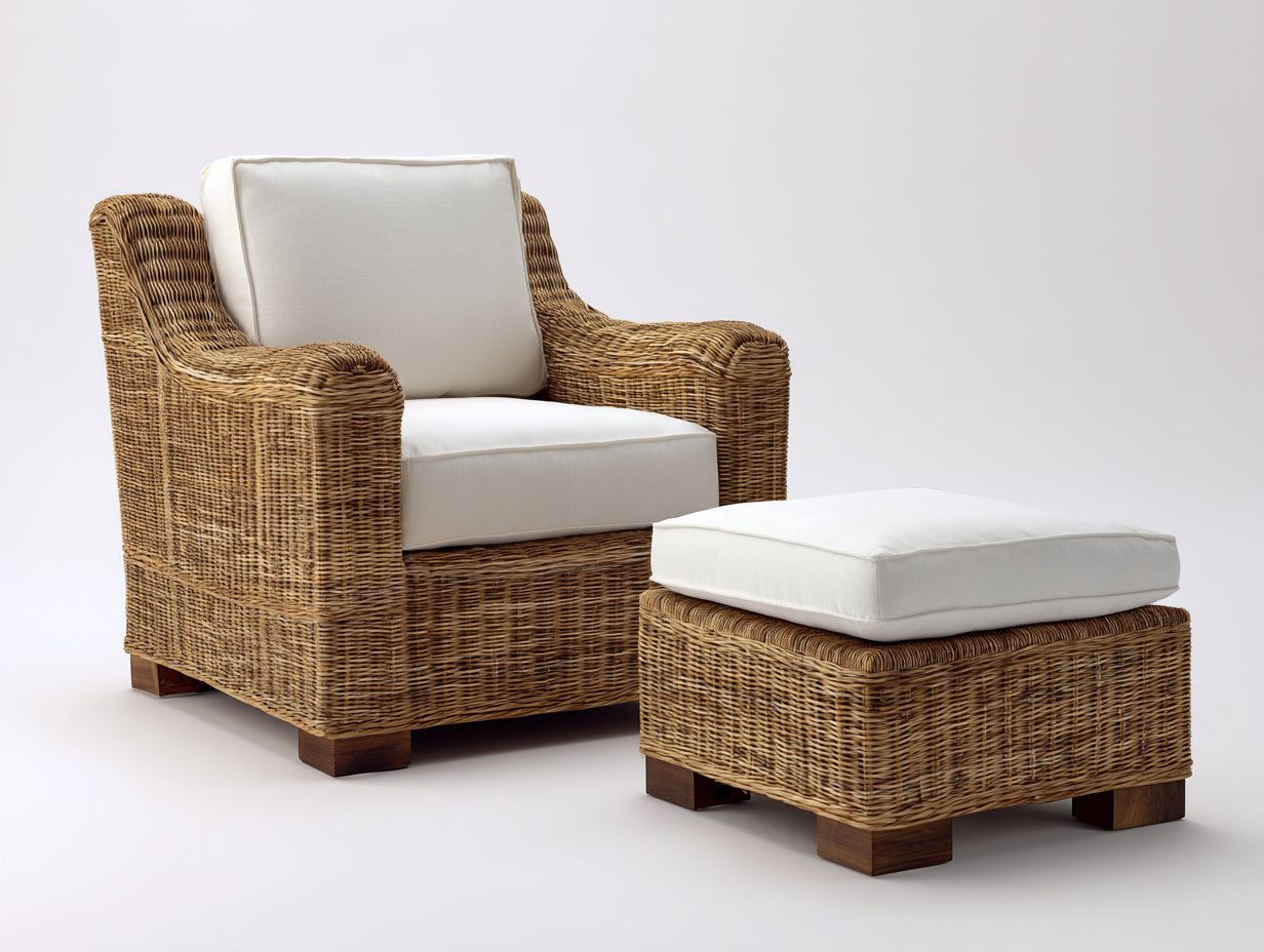 Polyrattan Gartensessel mit Fußhocker 76x85x88 cm - Naturbraun und Cremeweiß - gepolsterte Ausführung mit breiten Armlehnen
